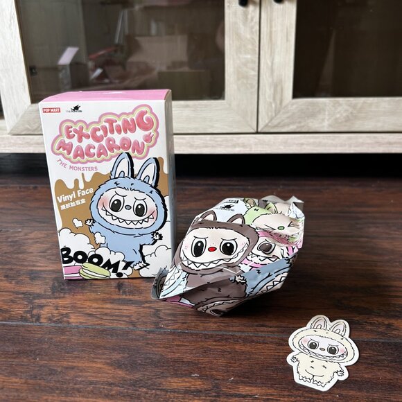 GREEN GRAPE - The Monsters Classic Exciting Macaron, 100% Authentic - Picture 3 of 3